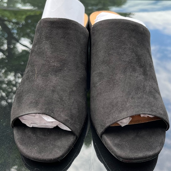 Women Dress Shoes Black mule - Picture 2 of 2